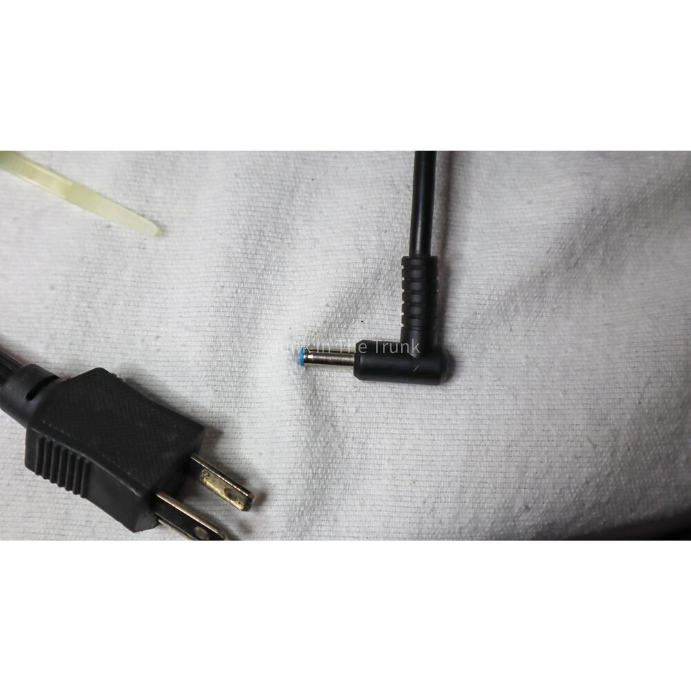AC Adapter ADP-45W - Picture 4 of 4